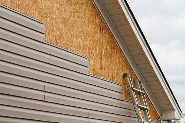 24/7 Emergency Siding experts in Four Oaks, NC